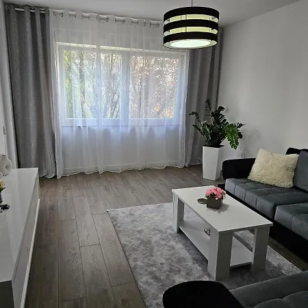 Aleksandra U Strogom Centru Grada Lägenhet Backa Topola