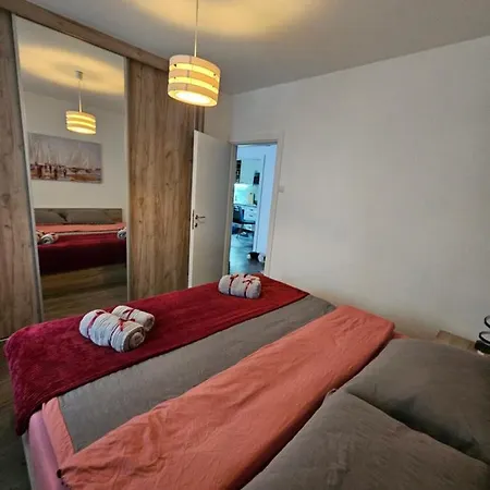 Lägenhet Aleksandra U Strogom Centru Grada