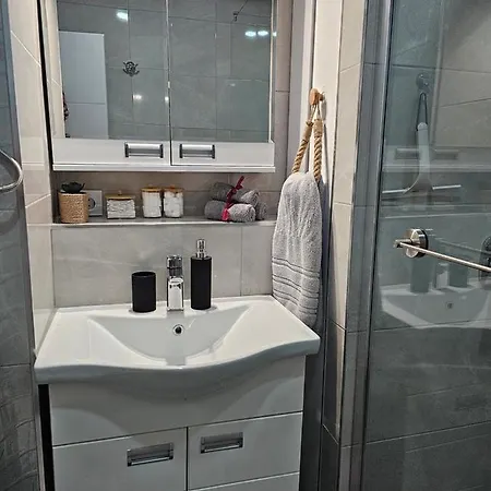 Lägenhet Aleksandra U Strogom Centru Grada Backa Topola