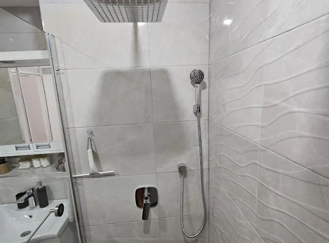 Apartamento Aleksandra U Strogom Centru Grada *