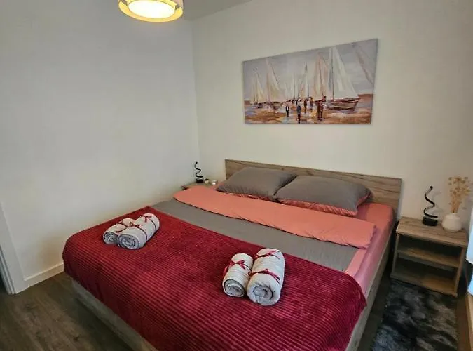 Aleksandra U Strogom Centru Grada Lejlighed *