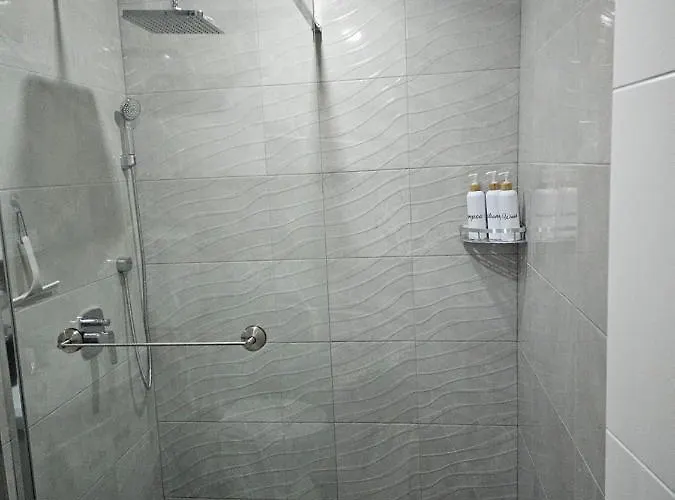 Aleksandra U Strogom Centru Grada Apartamento