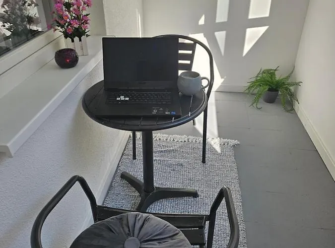 Aleksandra U Strogom Centru Grada * Backa Topola